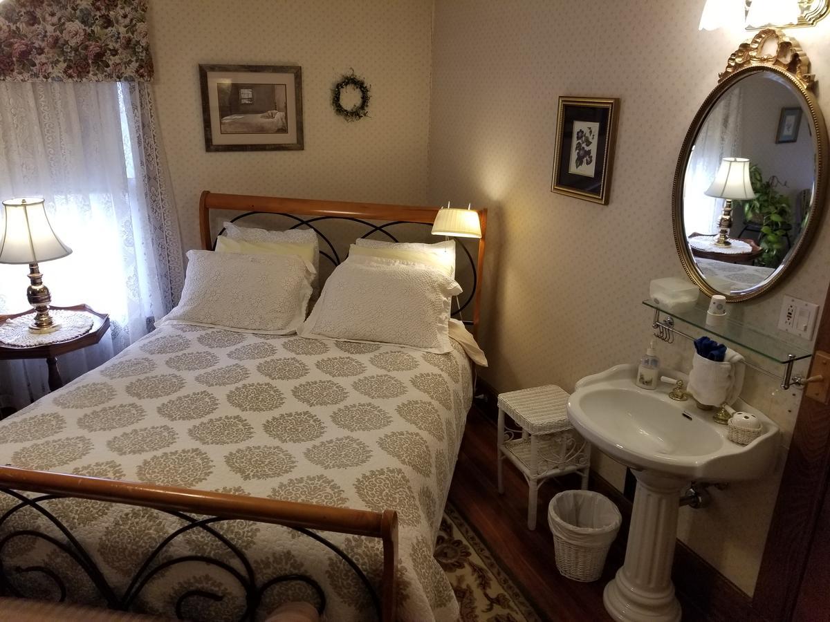 Rose & Thistle Bed & Breakfast クーパーズタウン エクステリア 写真
