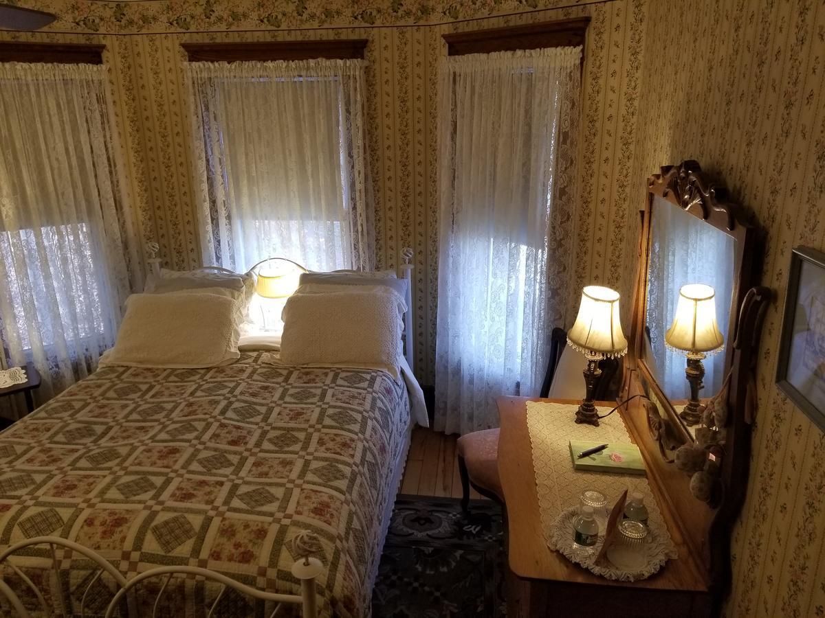 Rose & Thistle Bed & Breakfast クーパーズタウン エクステリア 写真