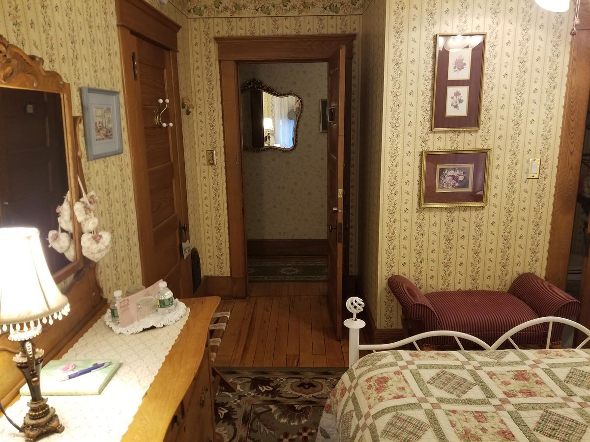 Rose & Thistle Bed & Breakfast クーパーズタウン エクステリア 写真